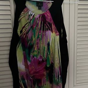 Worthington XL blouse perfect with any color bottoms.  Dress up or down